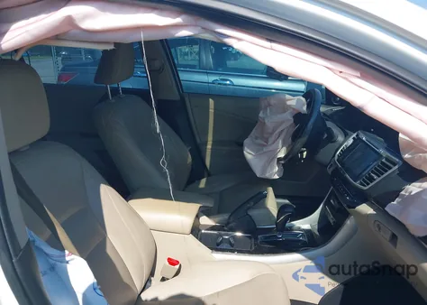 2016 Honda Accord Touring из США, поврежденный, VIN 1HGCR3F93GA016046